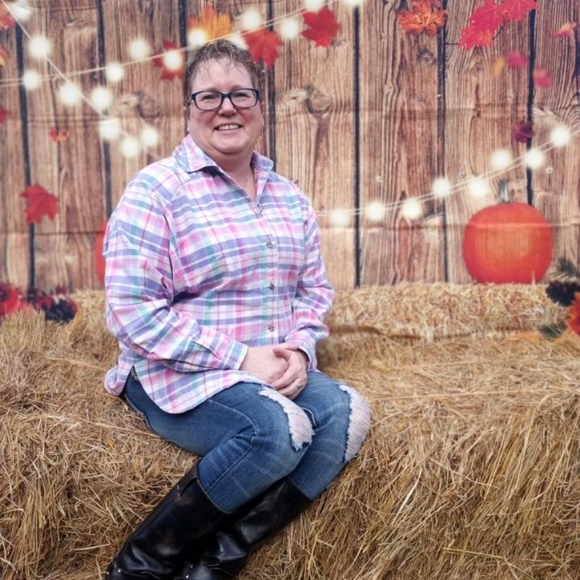 Meet your Posher, Teresa - Picture 2 of 3